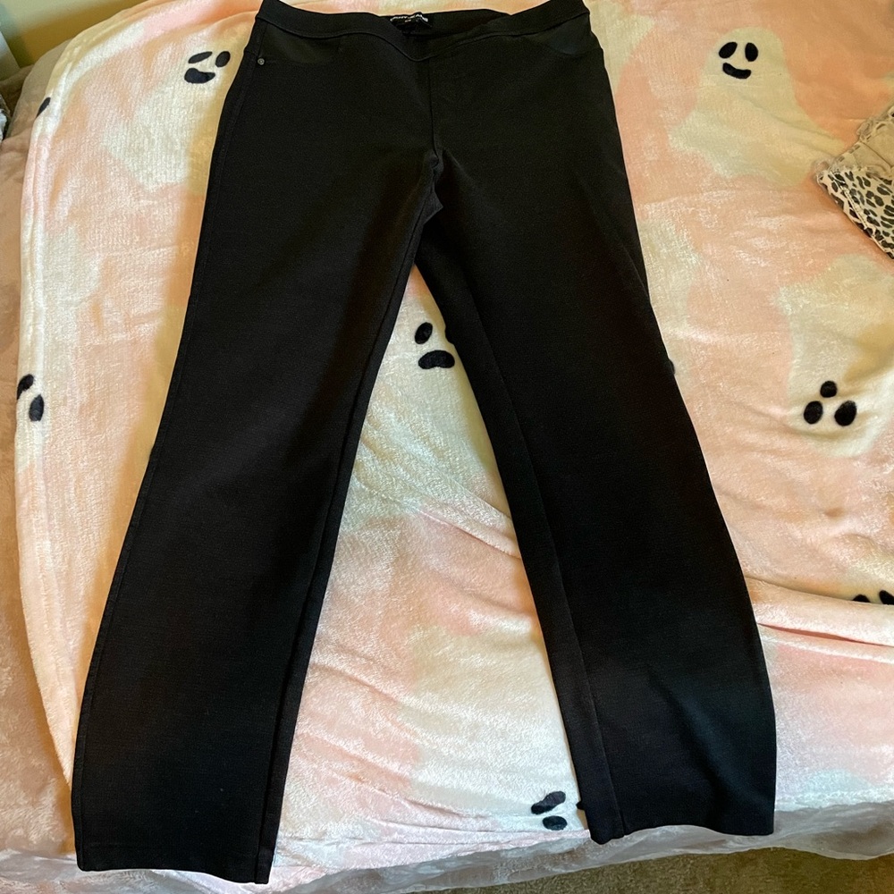 Black straight leg leggings